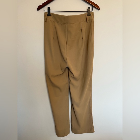 Shein woman Tan trousers Pants size medium - Picture 4 of 4